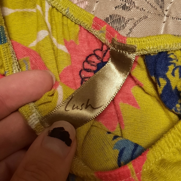 Floral Tank - Picture 2 of 2